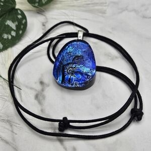 Gaia Glass Jewelry blue pendant necklace made of dichroic coated Glass
